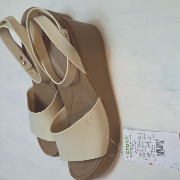 Crocs Brooklyn Ankle Strap Wedges Size 11 - Picture 6 of 6